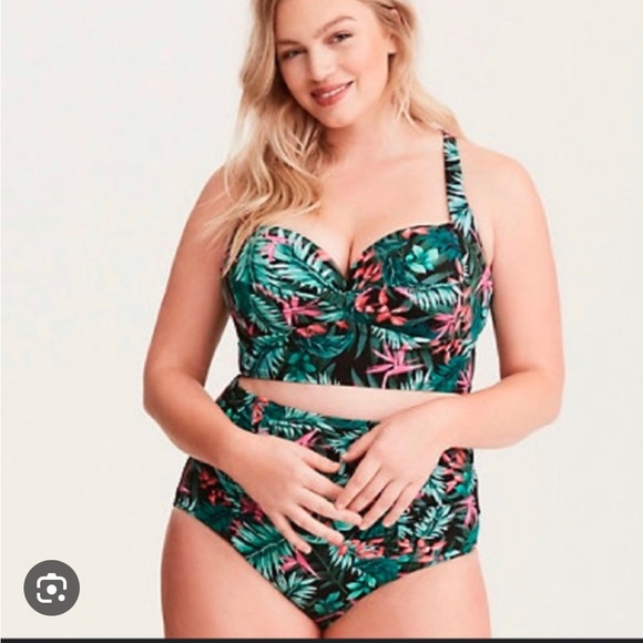 Torrid 6 two piece bikini. High waisted swim brief and supportive top. - Picture 2 of 7